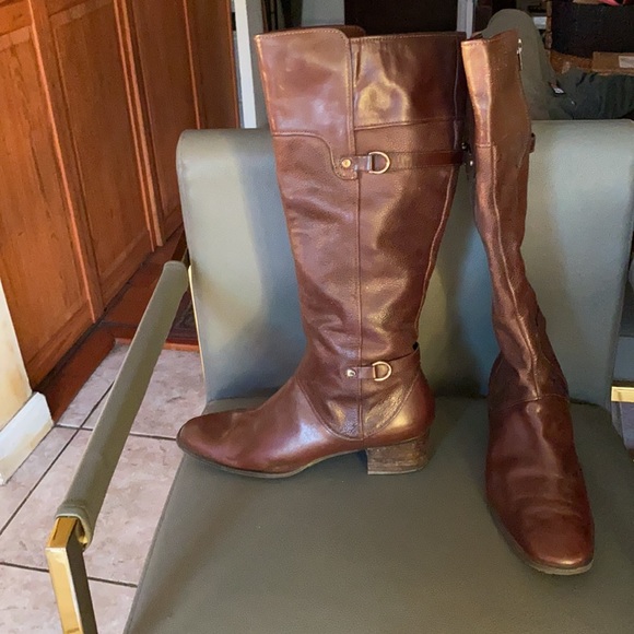 Joan & David tall boots - Picture 6 of 11